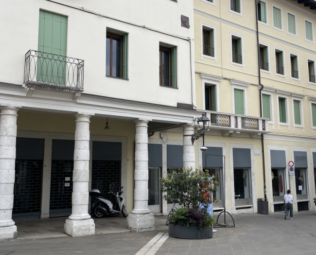 Spazio Commerciale in Affitto nel Cuore di Bassano del Grappa