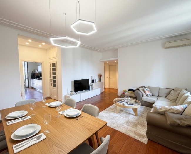 Milano &ndash; Via Lattanzio | Elegante appartamento di 120 mq in stabile d&rsquo;epoca